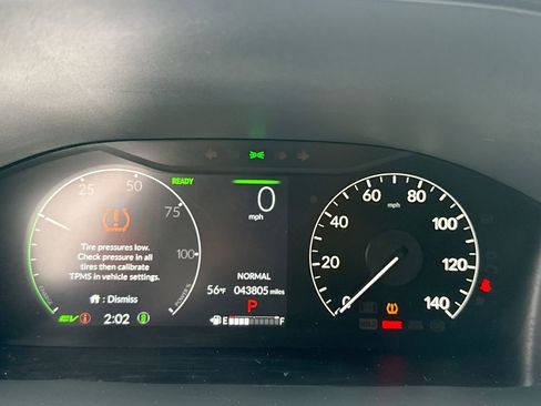 Used 2025 Honda CR-V Sport image 10