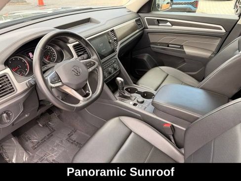 Used 2021 Volkswagen Atlas SE w/ Panoramic Sunroof Package AWD/4WD image 6