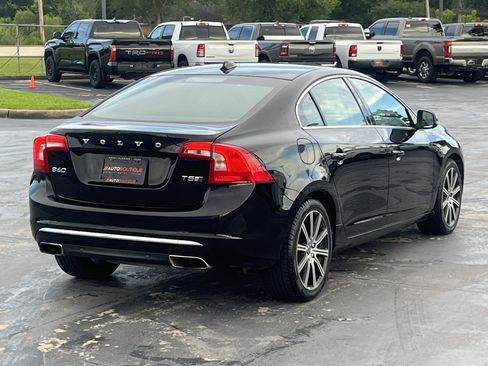 Used 2017 Volvo S60 T5 Inscription Platinum w/ Climate Package AWD/4WD image 9