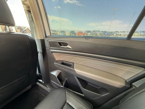 Used 2021 Volkswagen Atlas SE FWD image 21