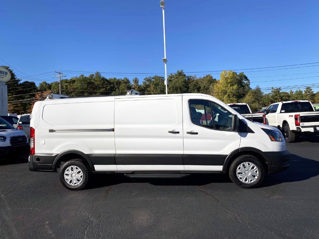 Used 2024 Ford E-Transit Low Roof RWD image 2
