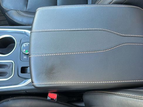 Used 2020 Chevrolet Traverse Premier w/ LPO, Floor Liner Package image 22