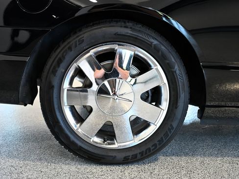 Used 2002 Ford Thunderbird RWD image 18