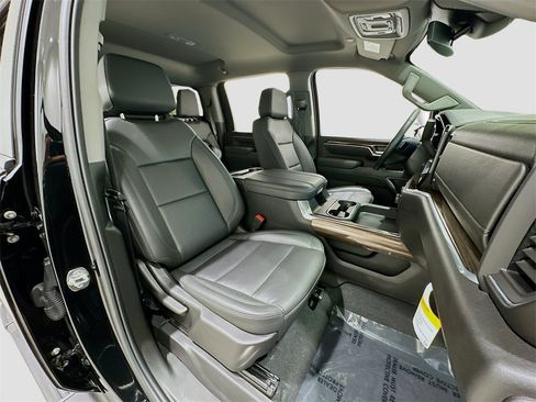 Used 2025 Chevrolet Silverado 2500 LT w/ Trail Boss Package image 29