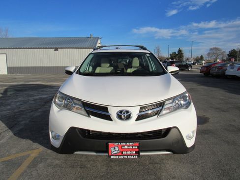 Used 2013 Toyota RAV4 XLE image 9