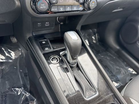 Used 2024 Nissan Kicks SR w/ SR Premium Package image 15