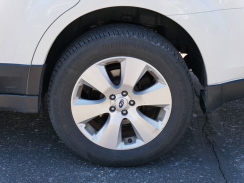 Used 2012 Subaru Outback 3.6R Limited image 5