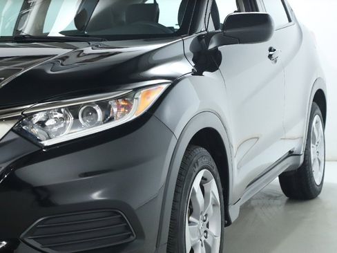 Used 2019 Honda HR-V LX image 4