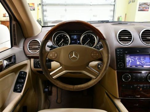 Used 2012 Mercedes-Benz GL 450 4MATIC image 19