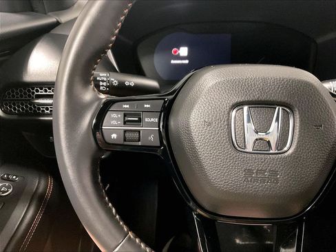 Used 2025 Honda HR-V Sport image 22