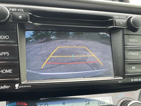 Used 2018 Toyota RAV4 XLE FWD image 24