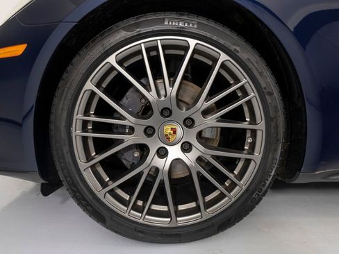 Certified 2023 Porsche Panamera 4 Platinum Edition AWD/4WD image 15