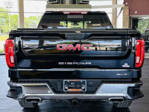 Used 2022 GMC Sierra 1500 SLT w/ SLT Premium Plus Package AWD/4WD image 13