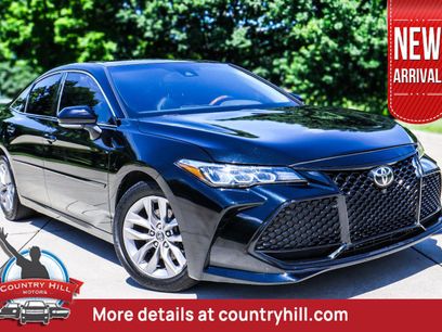 Used 2019 Toyota Avalon XLE w/ Moonroof Package