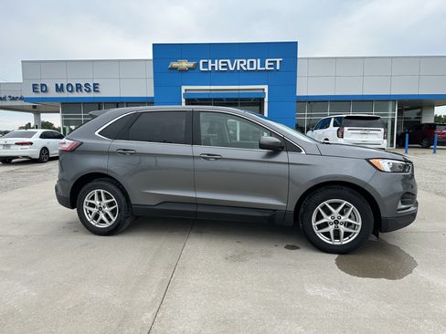 Used 2024 Ford Edge SEL AWD/4WD image 2