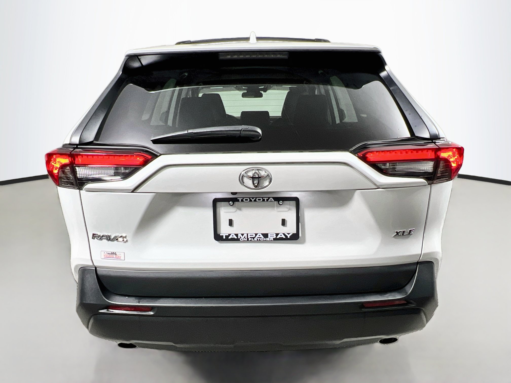 Used 2025 Toyota RAV4 XLE Premium w/ Weather Package FWD image 6