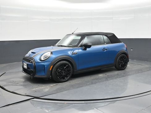 Used 2023 MINI Cooper S image 1