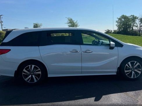 Used 2023 Honda Odyssey Touring image 5