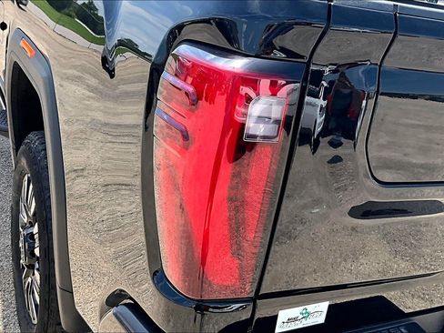 Used 2025 GMC Sierra 2500 Denali Ultimate AWD/4WD image 28