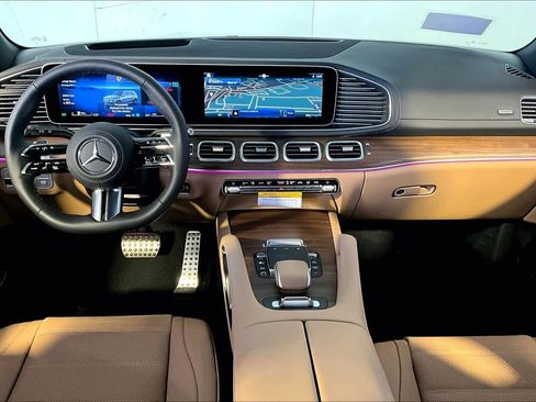 New 2026 Mercedes-Benz GLS 450 4MATIC image 7