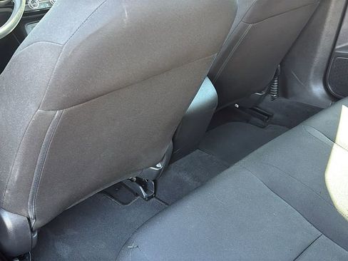 Used 2022 Honda Civic LX image 31