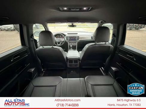 Used 2020 Volkswagen Atlas Cross Sport SE FWD image 16