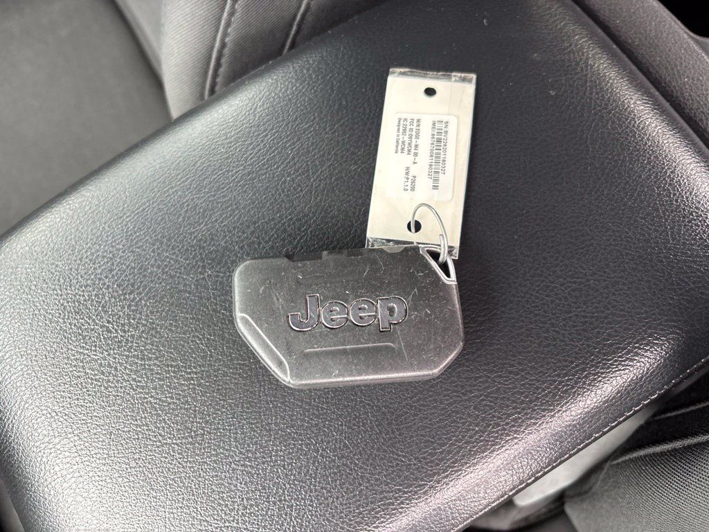 Used 2020 Jeep Wrangler Sport AWD/4WD image 25