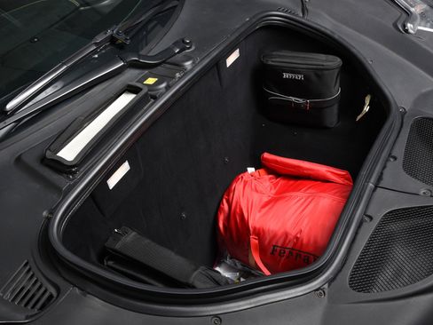 Used 2014 Ferrari 458 Speciale Coupe RWD image 26