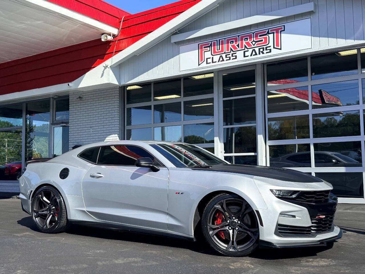 Used 2019 Chevrolet Camaro SS RWD image 1