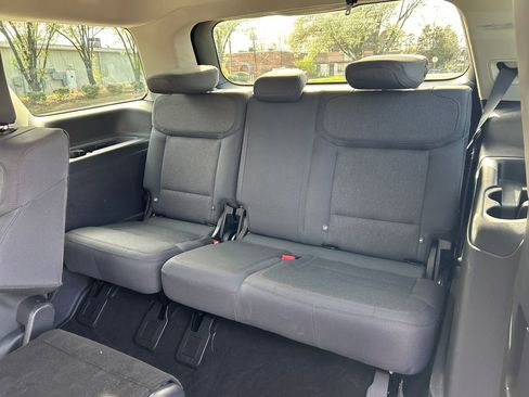 Used 2025 Ford Expedition Active image 32