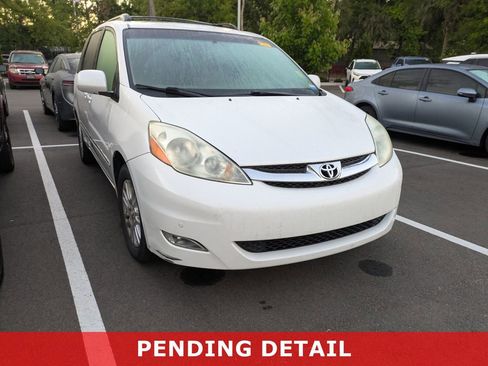 Used 2008 Toyota Sienna image 1