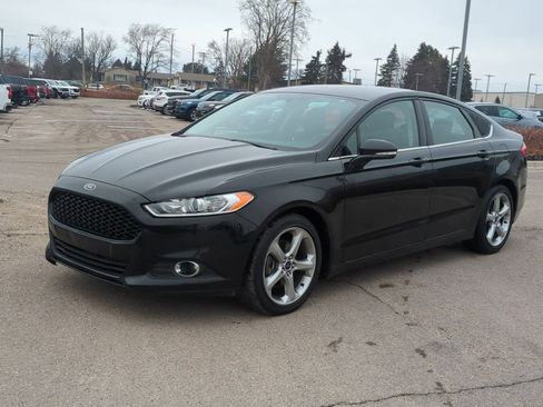 Used 2014 Ford Fusion SE w/ Equipment Group 201A image 4