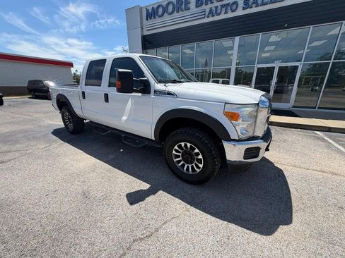 Used 2014 Ford F350 XLT AWD/4WD image 2