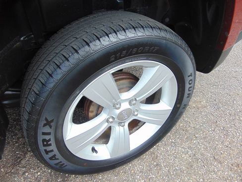 Used 2014 Jeep Patriot Latitude image 25