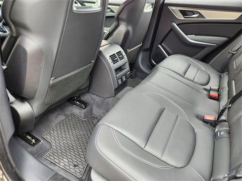 Used 2025 Jaguar F-PACE R-Dynamic S image 21