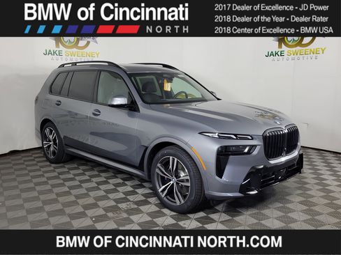 New 2026 BMW X7 xDrive40i w/ M Sport Package AWD/4WD image 1