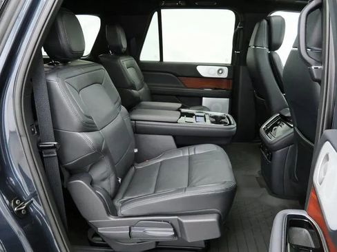 Used 2024 Lincoln Navigator L Reserve w/ Equipment Group 201A AWD/4WD image 19