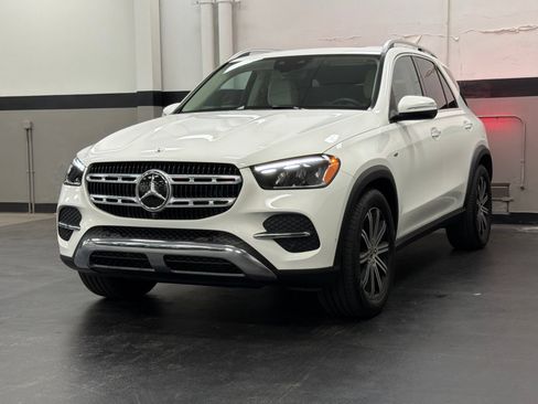 Certified 2025 Mercedes-Benz GLE 450e 4MATIC image 5
