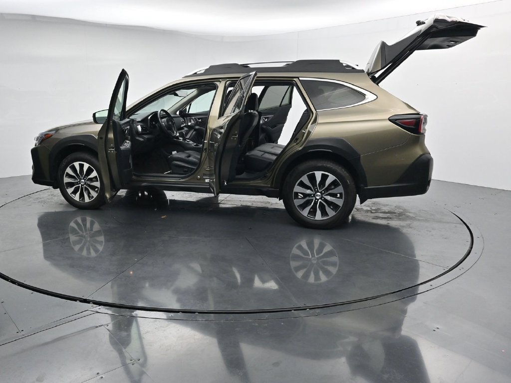 Used 2024 Subaru Outback Touring XT AWD/4WD image 28