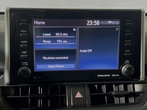 Used 2019 Toyota RAV4 XLE w/ Convenience Package FWD image 27