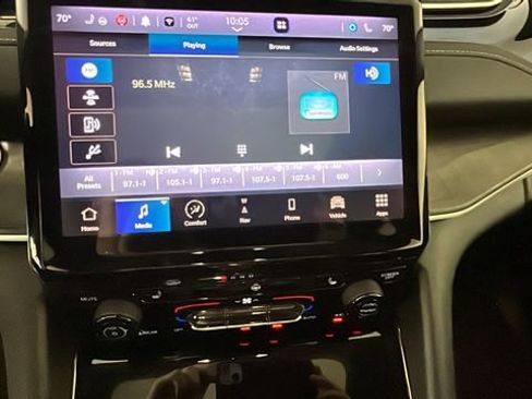 Used 2023 Jeep Grand Cherokee 4WD 4xe image 21