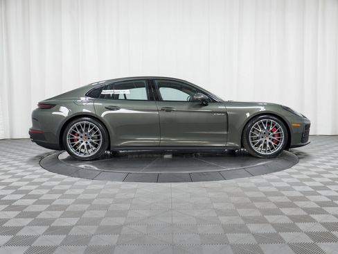 New 2026 Porsche Panamera 4S image 8