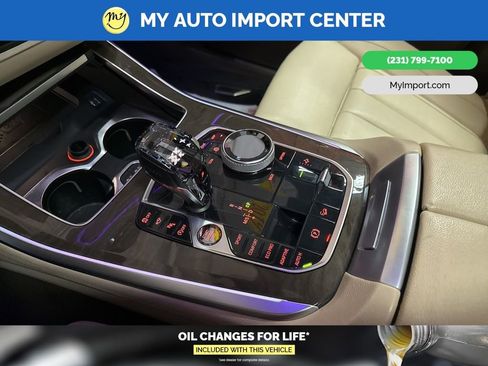 Used 2019 BMW X5 xDrive50i w/ Executive Package image 24