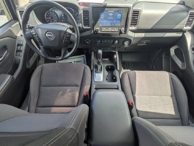 Used 2022 Nissan Frontier SV w/ Technology Package AWD/4WD image 15