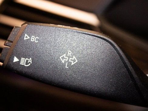 Used 2019 BMW X7 xDrive50i w/ Executive Package image 29