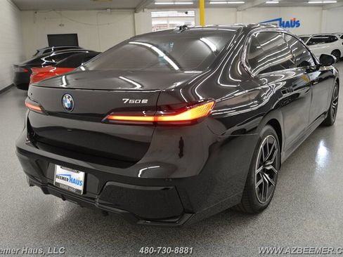 Used 2025 BMW 750e xDrive xDrive w/ Executive Package image 9