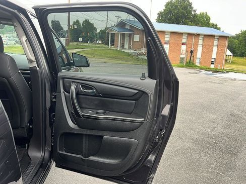 Used 2015 GMC Acadia SLE AWD/4WD image 30