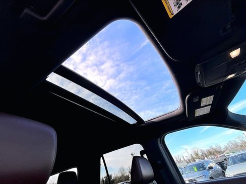 Used 2024 Ford Expedition Max Limited image 22