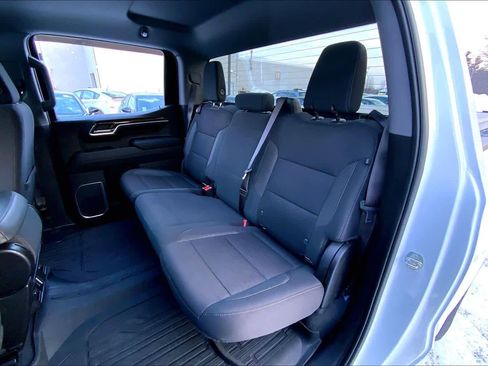 Used 2023 GMC Sierra 1500 SLE image 21