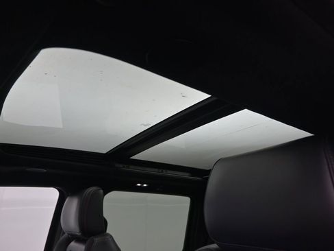 Used 2025 Ford F150 Raptor w/ Equipment Group 803A Raptor R AWD/4WD image 19